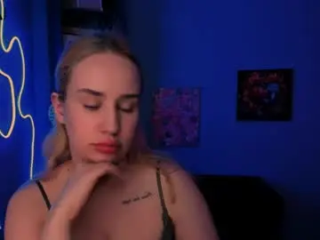 Sarahwelddy  live sex cam