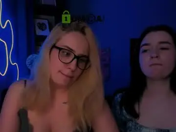 Sarahwelddy  live sex cam