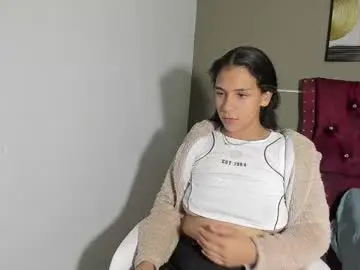 Sirenmoonn  live sex cam