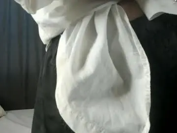 Trulahevrin  live sex cam