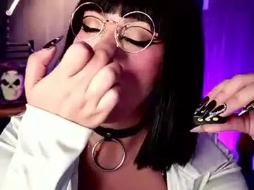 Victoriabathory  live sex cam