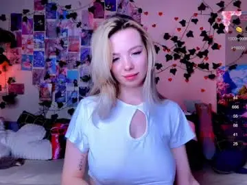Akari_moon3  live sex cam