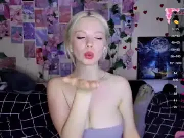 Akari_moon3  live sex cam