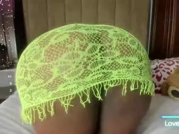 Ariagreenn  live sex cam