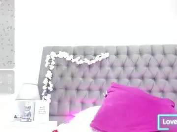 Ariagreenn  live sex cam