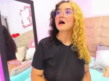 Catherine_and_tara  live sex cam