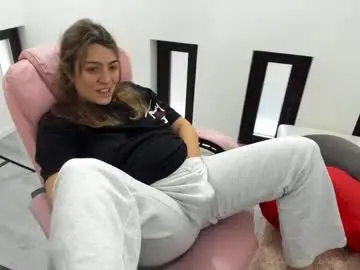 Dyanakaylin  live sex cam