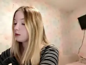 Elaynecinco  live sex cam