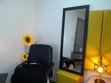 Foxy_miilf  live sex cam