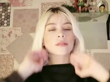 Luckysapphire777  live sex cam