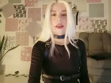 Luckysapphire777  live sex cam