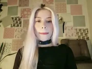 Luckysapphire777  live sex cam