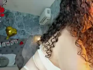 Lucylovelyy1  live sex cam