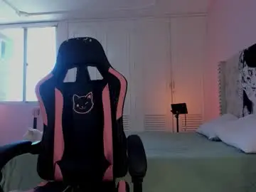 Naomibrinks1  live sex cam