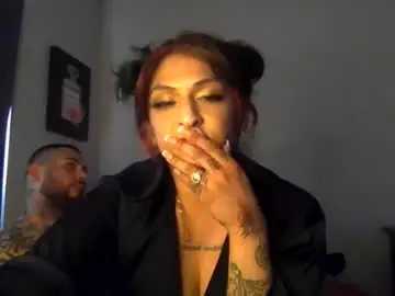 Nenev7111  live sex cam