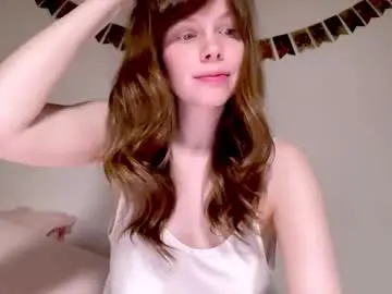 Nikki_mi  live sex cam