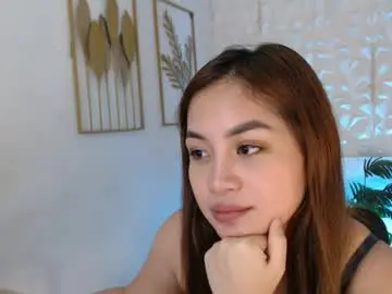 Reya_fuckdoll  live sex cam