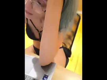 Sense_san  live sex cam