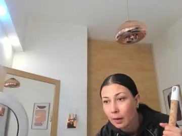 Violetta_90_  live sex cam