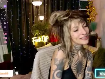 Vivvixenxx  live sex cam