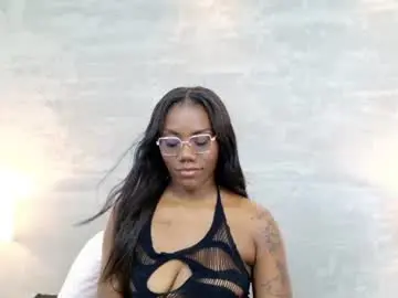 Alaia_colins  live sex cam