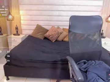 Cloe_monroee_  live sex cam
