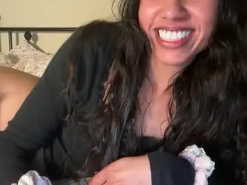 Honeybeebaby12  live sex cam