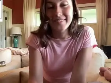 Honeybelle8  live sex cam