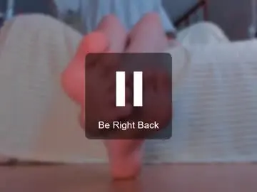 Katiewoww  live sex cam