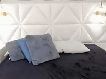 Mia__bailey_  live sex cam