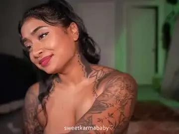 Sweetkarmababy  live sex cam