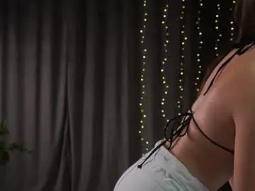 _elicharm  live sex cam
