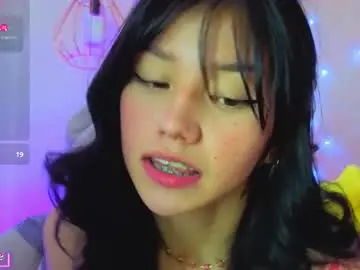 April_bennett  live sex cam