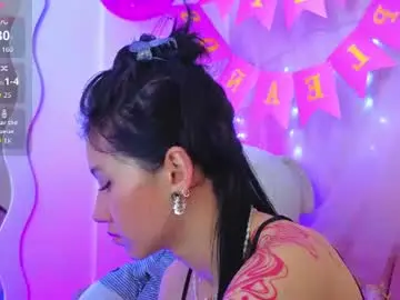 April_bennett  live sex cam