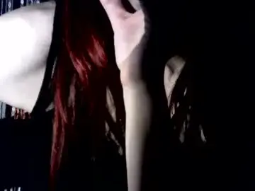 Britneyamy  live sex cam