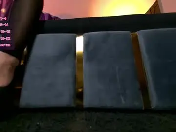 Hotdesy_  live sex cam