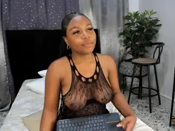 Lianasmith18  live sex cam