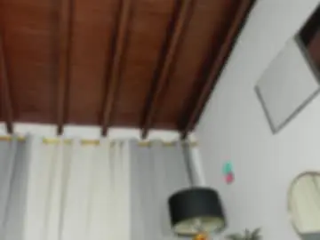 Lianasmith18  live sex cam