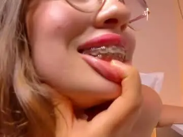 Liiliie_petite  live sex cam