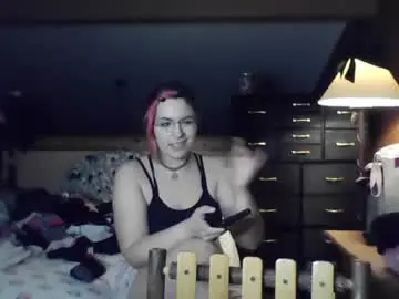Lilmisskittie02  live sex cam