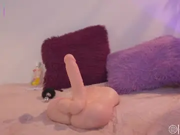 Lovely_queens  live sex cam