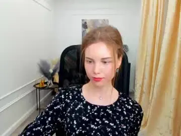 Mileygloss  live sex cam