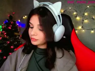 Moto_ponchik  live sex cam