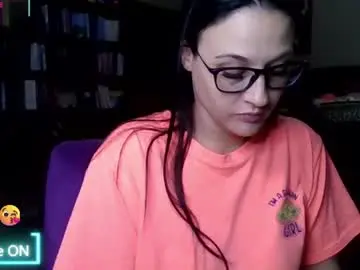 Mskinkypunishur  live sex cam