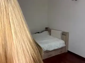 Serenasojda  live sex cam