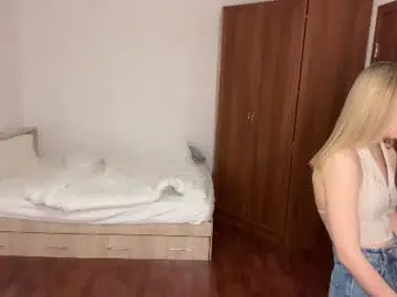 Serenasojda  live sex cam