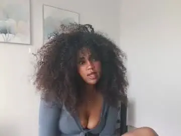 Tinytindra  live sex cam