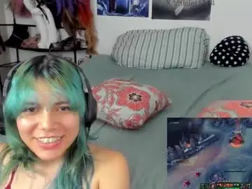 Vaioletuwu  live sex cam