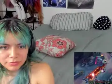 Vaioletuwu  live sex cam