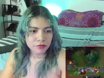 Vaioletuwu  live sex cam